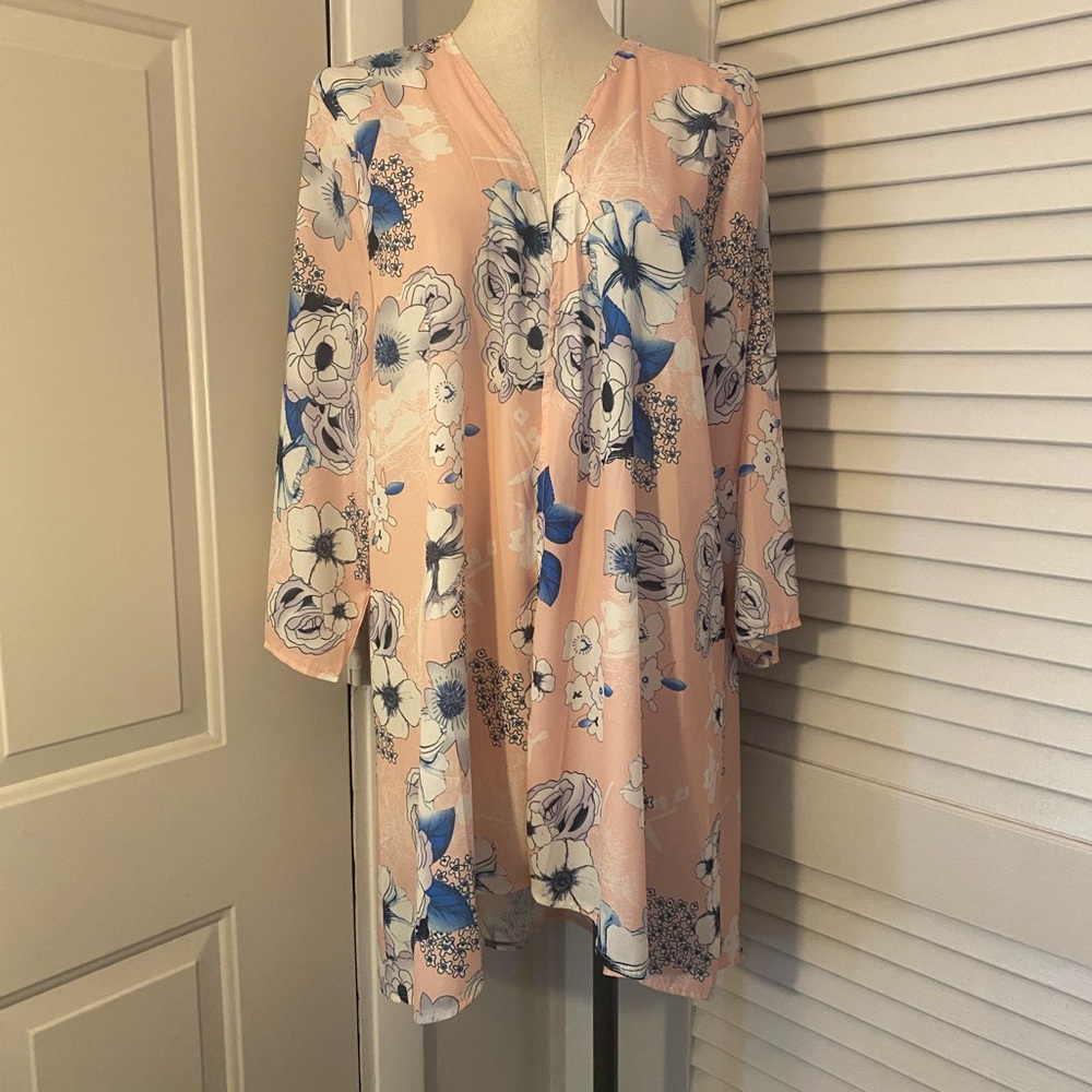 NWT- Floral Pink and Blue Women's Tunic- Size XL